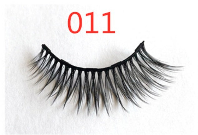 A Pair Of False Eyelashes With Magnets In Fashion - XMART