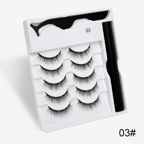 A Pair Of False Eyelashes With Magnets In Fashion - XMART