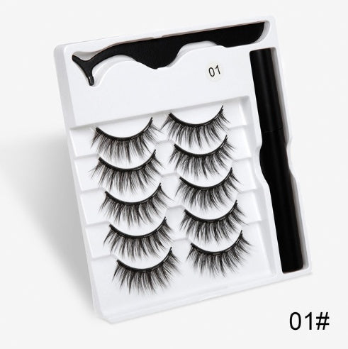 A Pair Of False Eyelashes With Magnets In Fashion - XMART