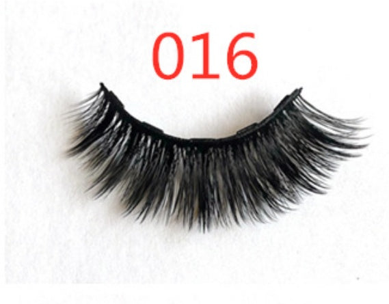 A Pair Of False Eyelashes With Magnets In Fashion - XMART