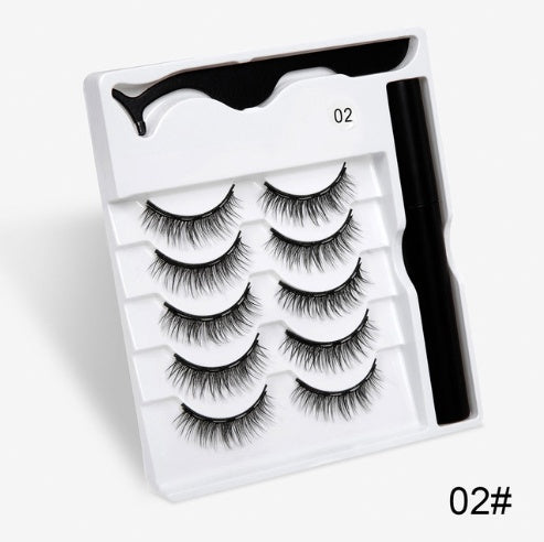 A Pair Of False Eyelashes With Magnets In Fashion - XMART