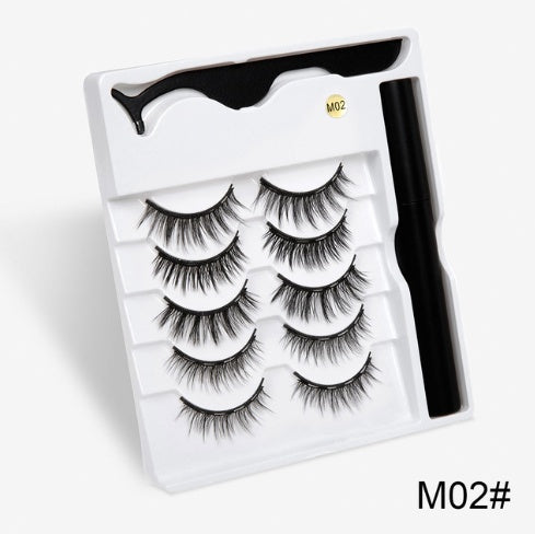 A Pair Of False Eyelashes With Magnets In Fashion - XMART