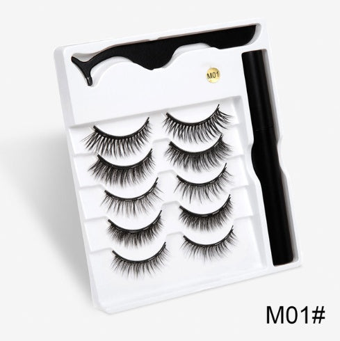 A Pair Of False Eyelashes With Magnets In Fashion - XMART