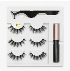 A Pair Of False Eyelashes With Magnets In Fashion - XMART